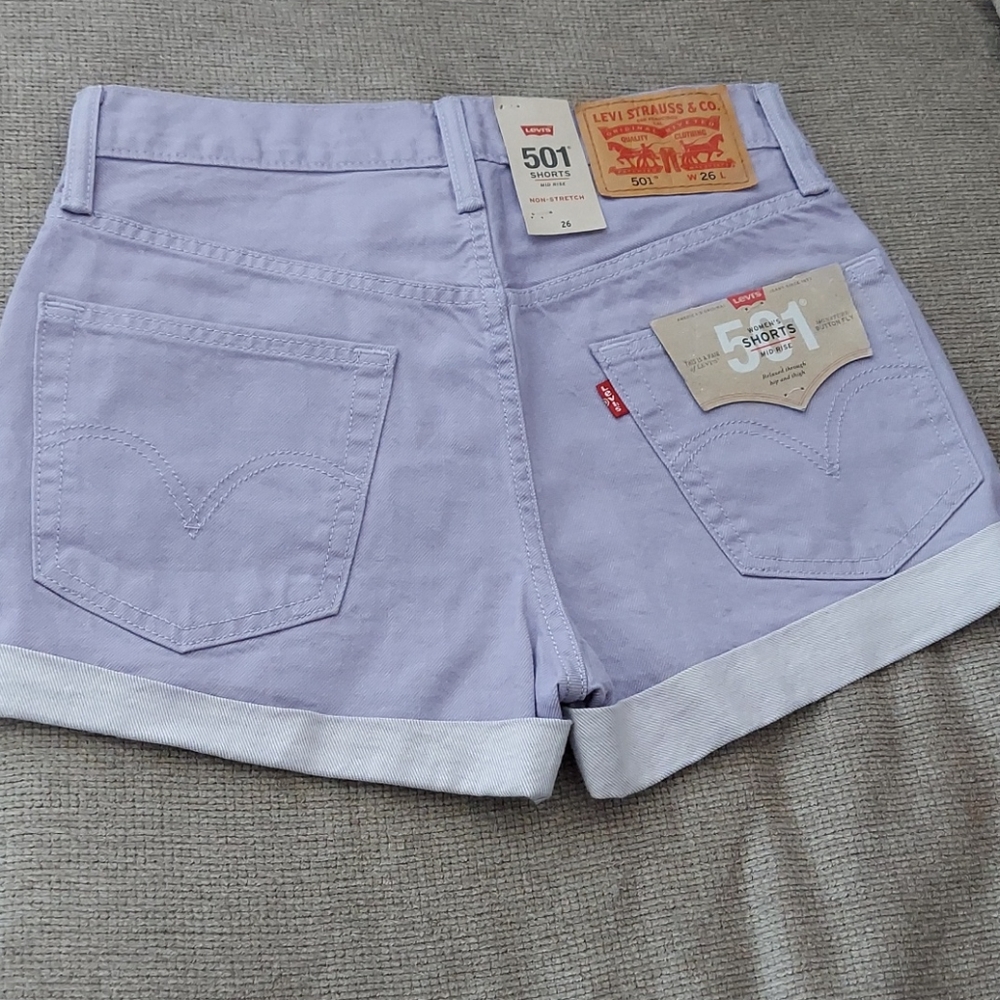 Levi's shorts. - Picture 2 of 4